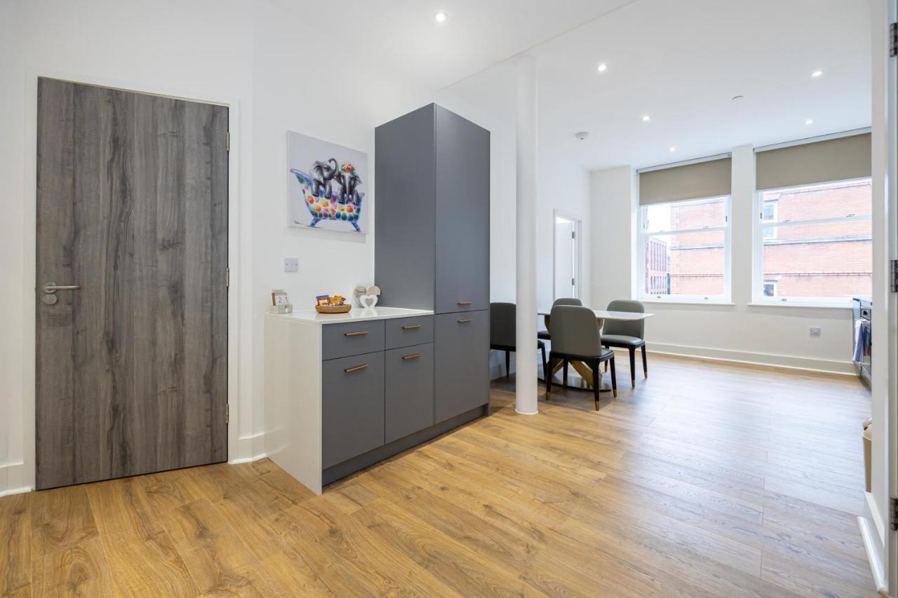 Amazing 1bd China Town