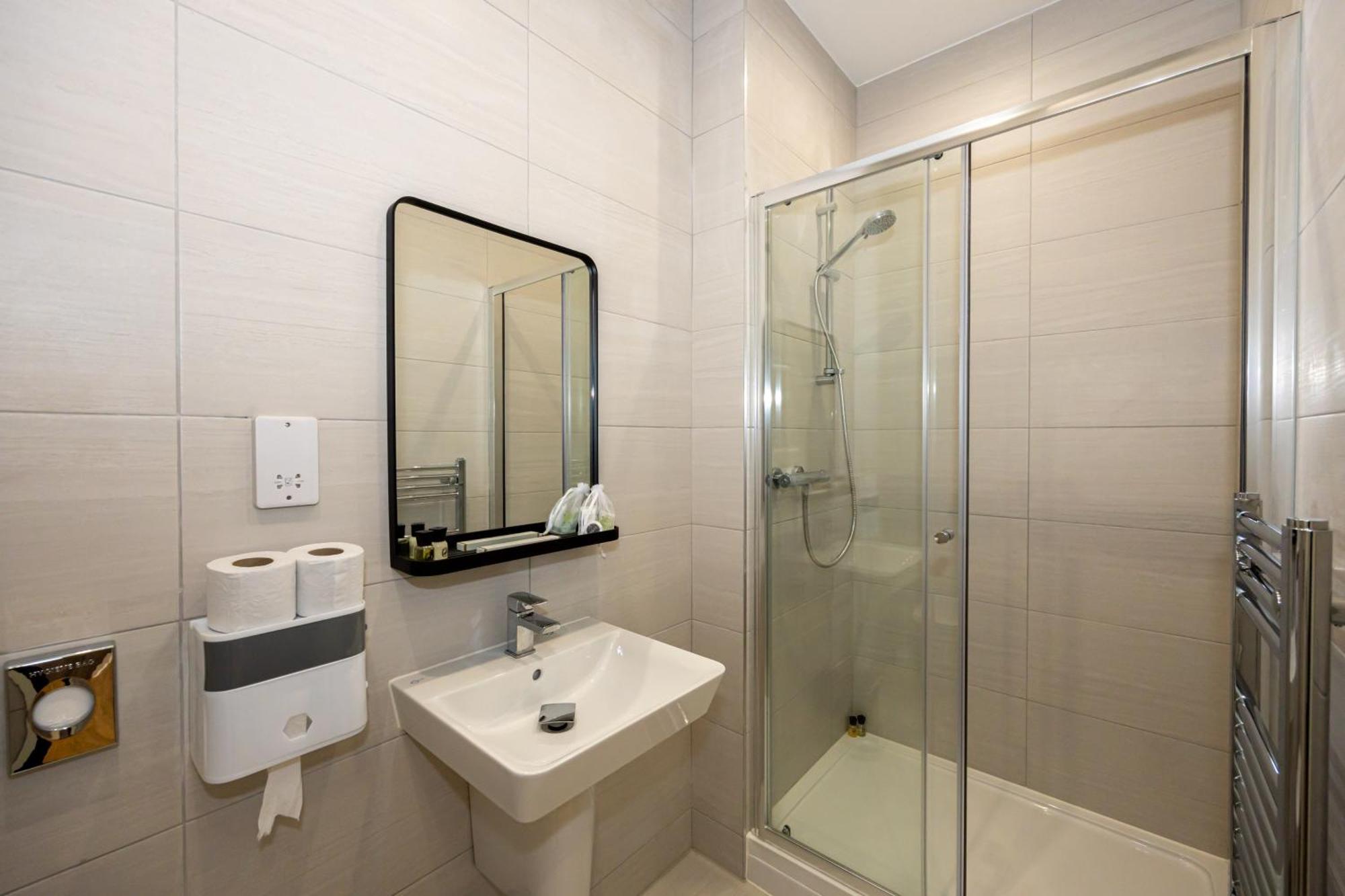 Amazing 1bd China Town